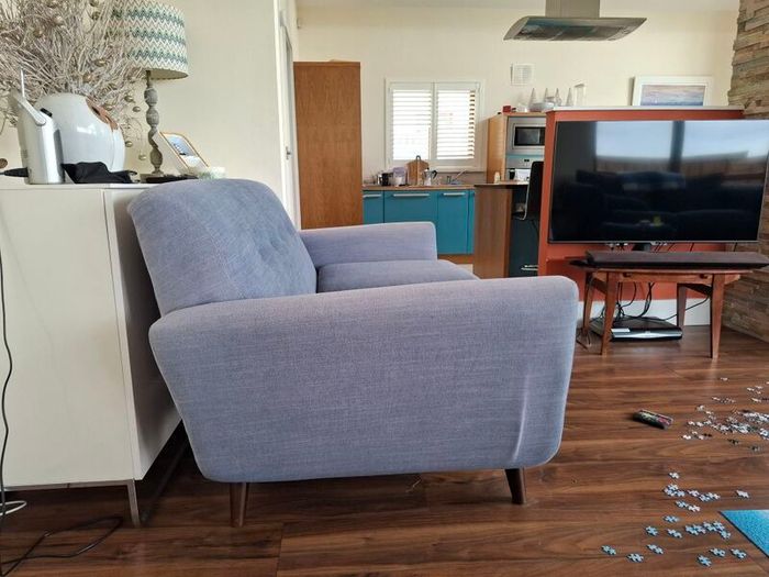2 blue sofas L165cm x D90cm H83cm