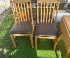 Extendable Table & 2 chairs
