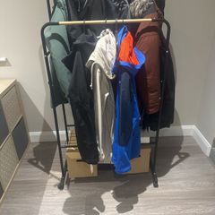 Clothes rack