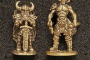 Miniature brass viking figures ( 2 )