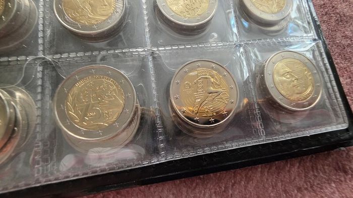 2 euro coin
