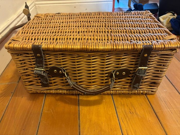 Picnic basket