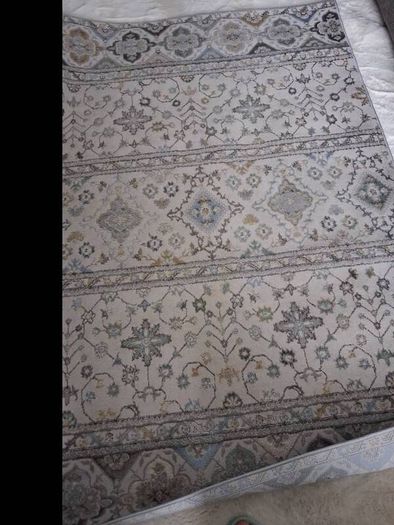Polyester rug 120cm x 170cm