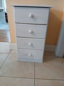 4 Drawer Locker / bedside table / storage