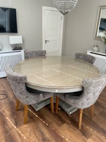 Dining Room Table and Chairs