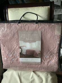 Nicole Day bedspread, new, 220x230