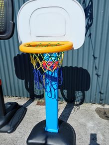 Kids basketball hoop