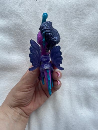 Hatchimals Pixies Riders Seastallion Glider Used Please look at the pictures