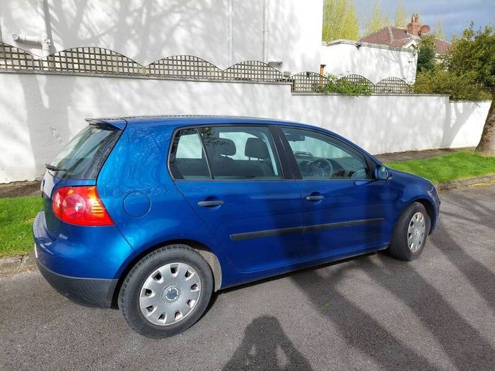 2004 Volkswagen Golf