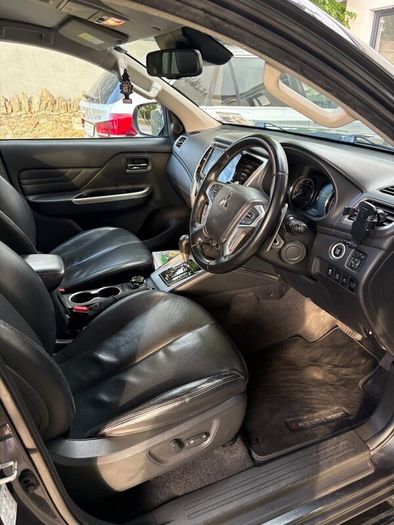 Mitsubishi L200 2021