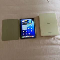 IPad Air 5th Gen, M1, Starlight + 2nd Gen Apple Pencil - Great Condition