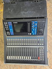 Yamaha LS9 16 ch and flightcase