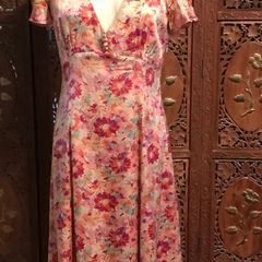 Vintage 1970s tea dress 100% silk