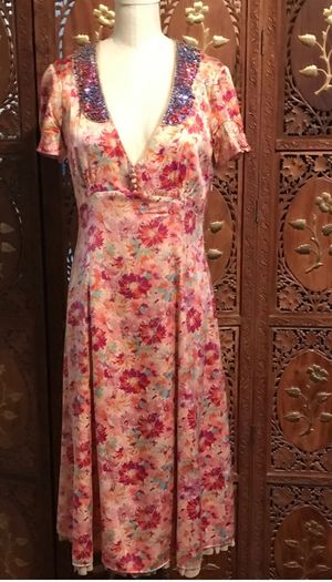 Vintage 1970s tea dress 100% silk