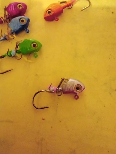 5 fishing lures, 2 sets for 12,3 sets for 15