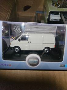 Oxford Diecast Vw T4 Van Grey White 1.76 Scale