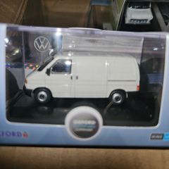 Oxford Diecast Vw T4 Van Grey White 1.76 Scale