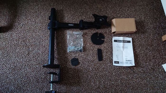 VonHaus single monitor desk mount up to 27 inch