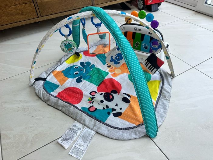 Baby Einstein 4-in-1 Kickin' Tunes Music and Language Discovery Baby Gym