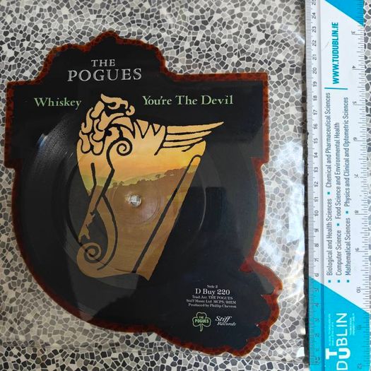The Pogues, A Pairs of brown eyes shaped, pic disc