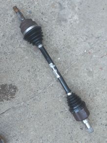 24 Peugeot 208 left driveshaft (bent for parts)