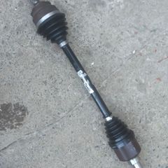 24 Peugeot 208 left driveshaft (bent for parts)