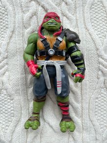 Playmate Teenage Mutant Ninja Turtles Out of the Shadows 11" Raphael Figure 2015 Right hand is too loose Used Please look at the pictures