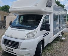 Camper