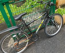 26 inch Mountain Bike / Hybrid Bike - Good Condition