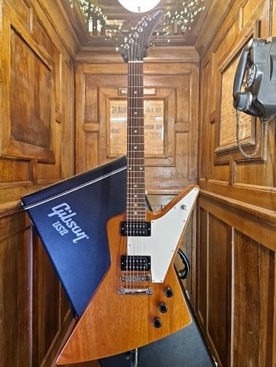 Gibson Explorer Standard 2005