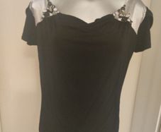 Enny black/silver embroidered top size XXL UK16/18 EU44/46 Postage included