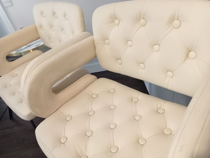 2 Bar Stools