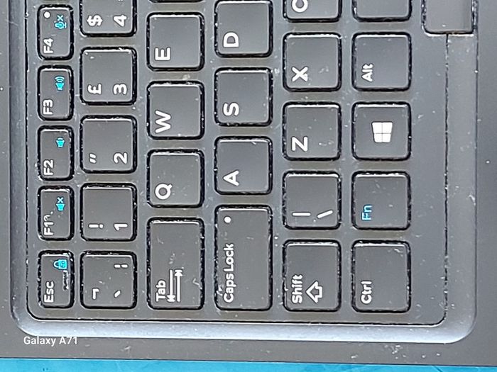 DELL Latitude 5590, Intel Core i5-8250U CPU, 1.8GHz, 8GB HDD, 256 GB SSD, Windows 10 Pro, Microsoft Edge, Chrome