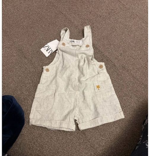 ZARA dungarees outfit