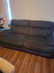 3 seater recliner couch.