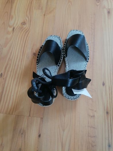 NEW Black Leather Sandals