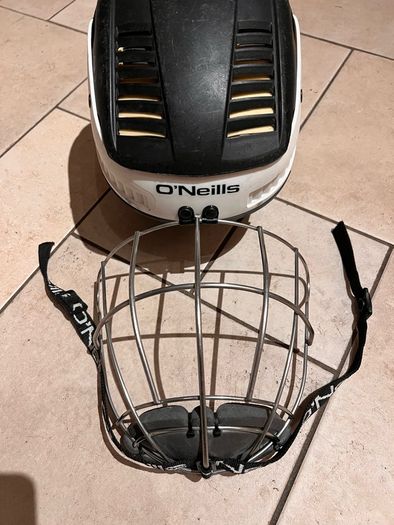 O Neill hurling/ camogie helmet, size S