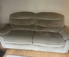 Sofa PRICE DROP 3 seater & 2 seater, electric recliner.