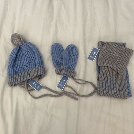 Jacadi Paris baby boy gift set(hat, scarf, gloves)