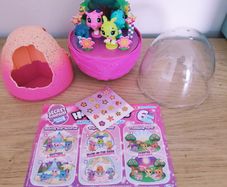 Hatchimals colleggtibles secret surprises egg with 4 mini figures