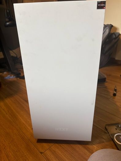 white gaming pc