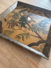 large tray