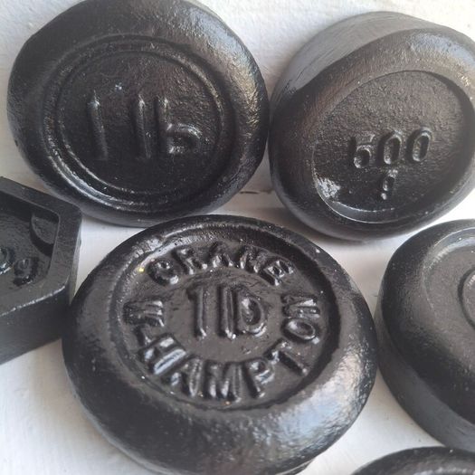 Vintage & Antique Cast Iron Scale Weights