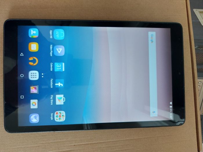 ALCATEL One Touch, PIXI 3 (10 Generation), Model 8079,  8GB, in excellent condition