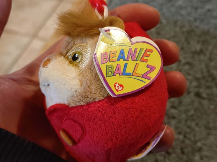 Alvin Beanie Ballz Keyring & Small Gnome (brand New & Used).