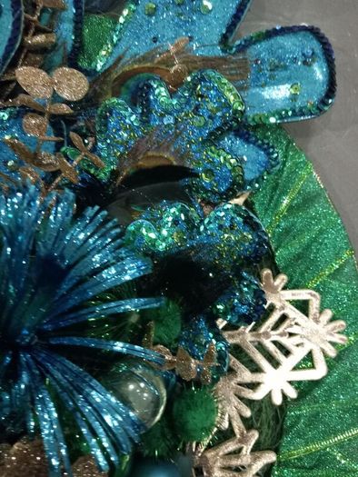 BN Christmas Wreath