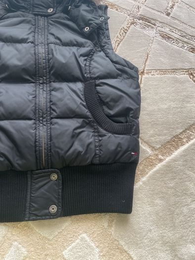 Tommy Hilfiger vest (M)
