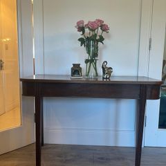 Antique tea table style