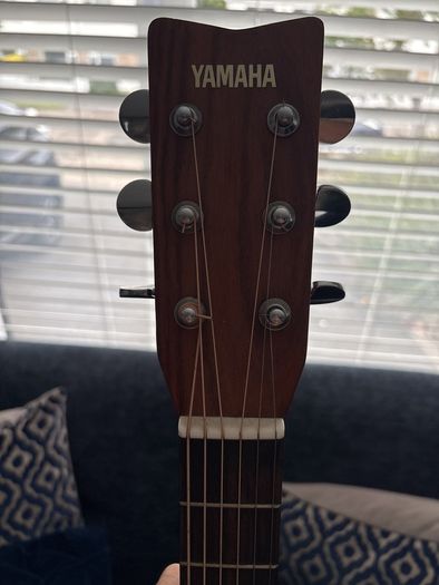 Yamaha FG335E