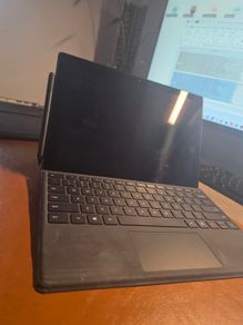Microsoft Surface Pro 7 - i5 - 256